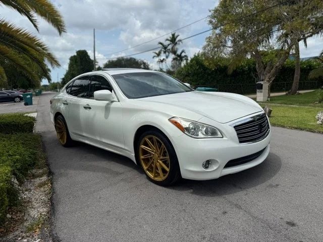 2014 Infiniti Q70