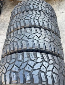 33x12:50R18 Yokohama LT . RT for sale 🏷️ set of 4 tires en perfecta condición 80%life