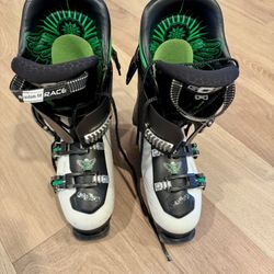 Salomon Quest Max 120 Ski Boots – Mondo 27/27.5