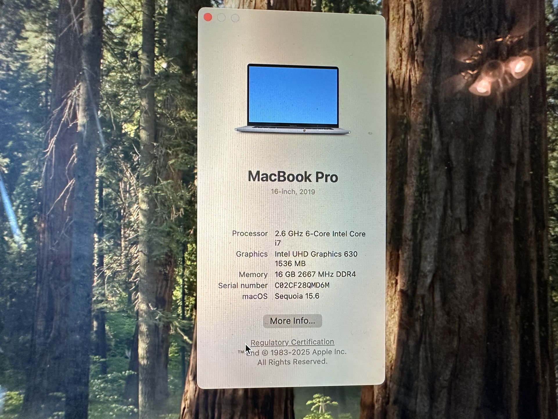 MacBook Pro 2019 - 16 inch - i7 - 16GB