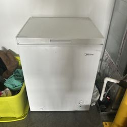 Chest Freezer 