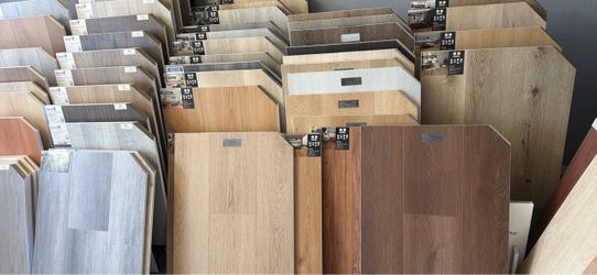 Pisos de vinyl & laminado desde $1.35sqft