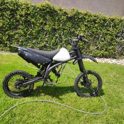 2019 Apollo 125cc Dirt bike 