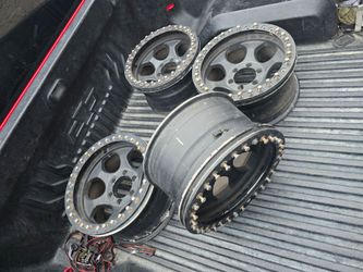 ROBBY GORDON BEADLOCK WHEELS SIZE 17" BOLT PATTERN 6X139.7 CHEVROLET WHEELS GMC WHEELS TOYOTA WHEELS RAM TRX WHEELS PRICE 1000