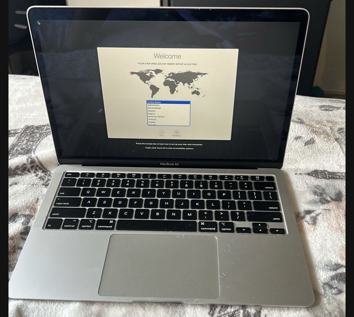 Mac Book Air Laptop 