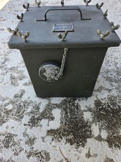 Waterproof carrying case Bendix Radio Type CRR-10086