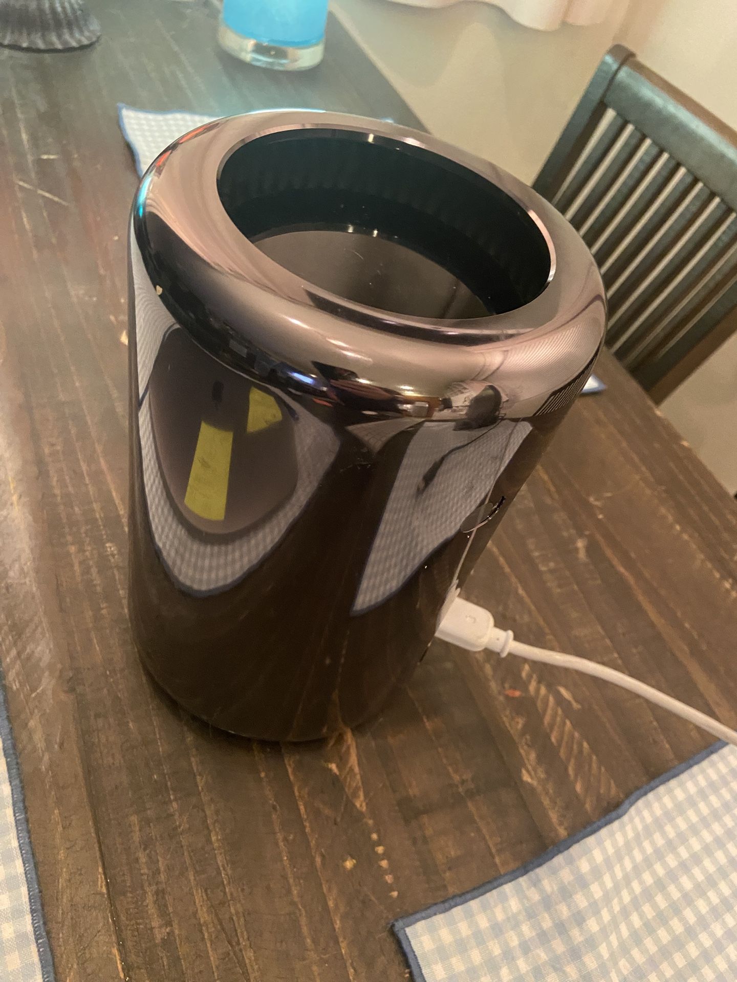 Apple 2013 Mac Pro 16gb Ram 128gb Ssd - Monterey macOS - Comes With Power Cord