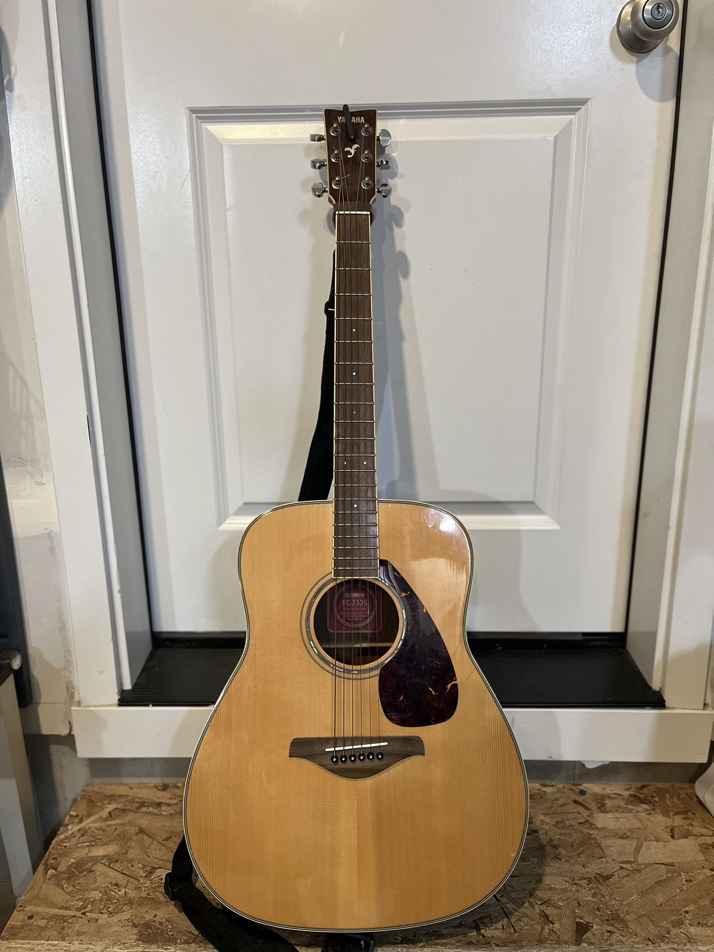 Yamaha FG730S