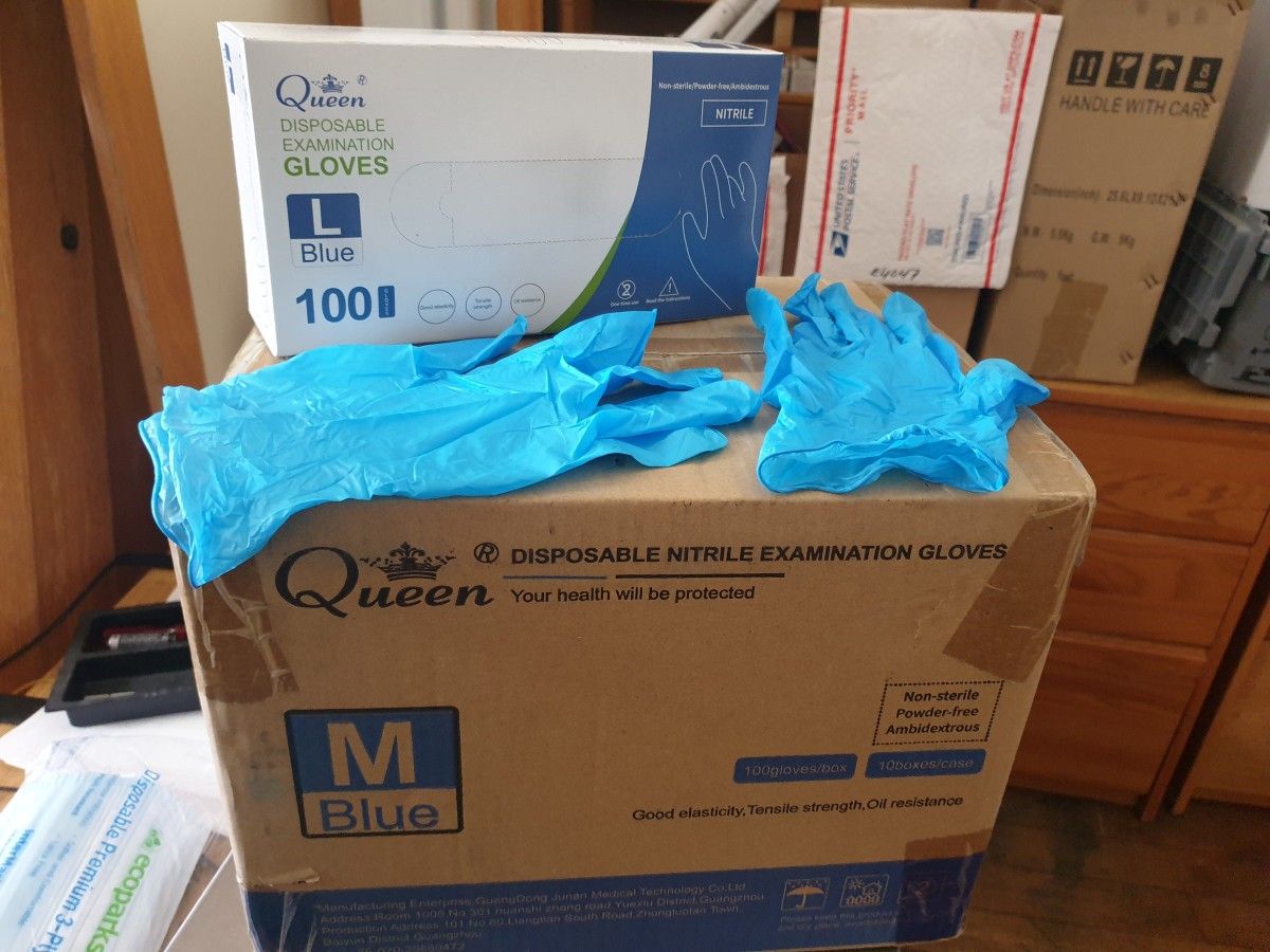 Gloves....many available..Some XL LEFT. GLOVES..MANY GLOVES, MANY KINDS (HOME60)