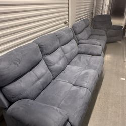 Three Piece Reclining Sofa Set 