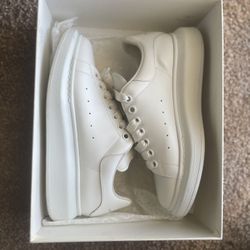 Alexander McQueen White Leather Shoes 