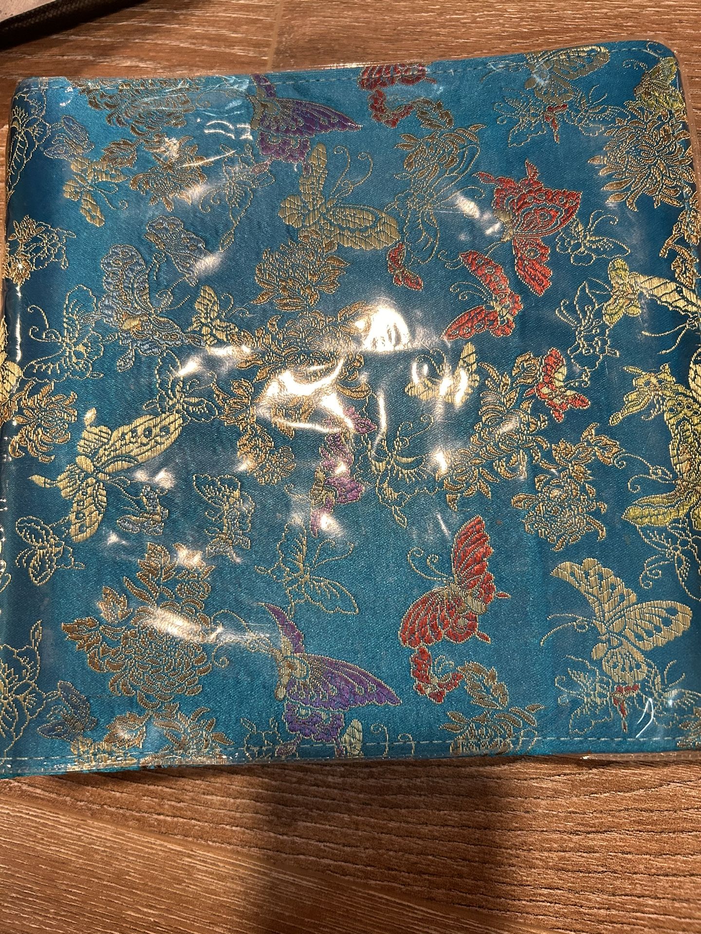200. 4x6 Photo Album Butterflies