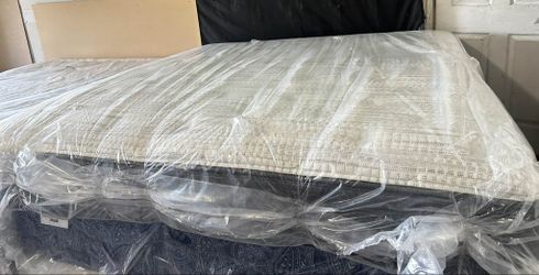 King Size Mattress (Colchón King Size)