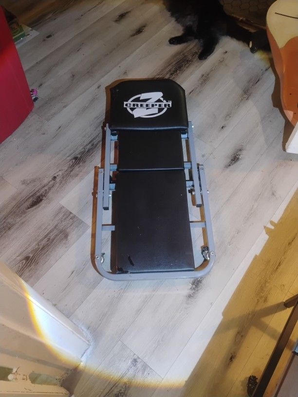 Creeper Rolling Seat