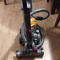 Dyson DC 19 Canister Vacuum 