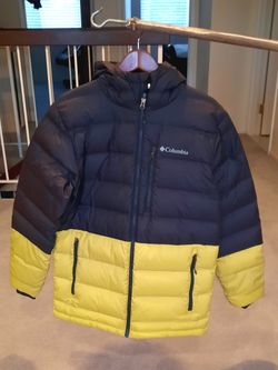 COLUMBIA SPORTSWEAR OMNI HEAT JACKET IN PERFECT CONDITION