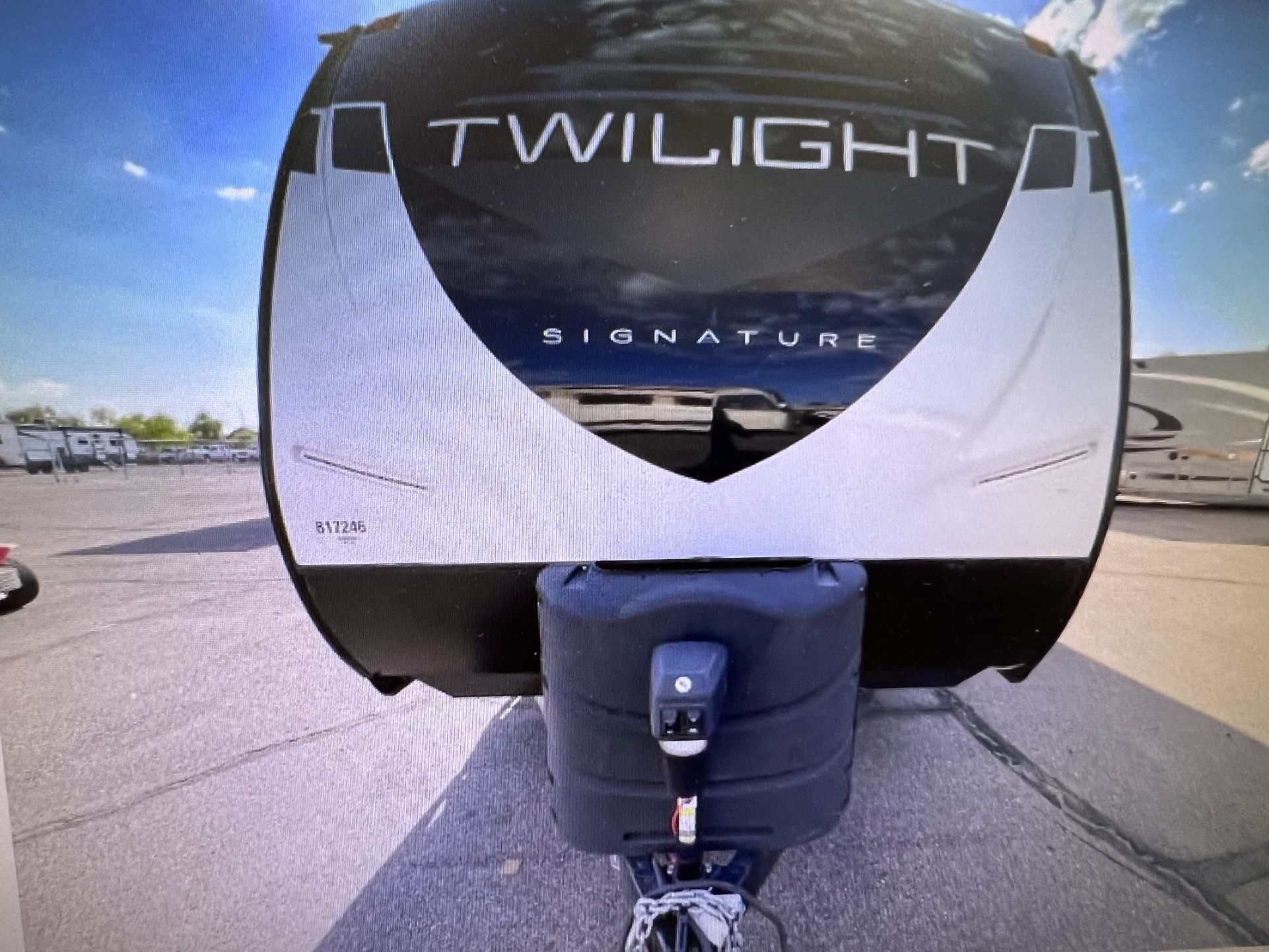 2021 TWILIGHT SIGNATURE 2400