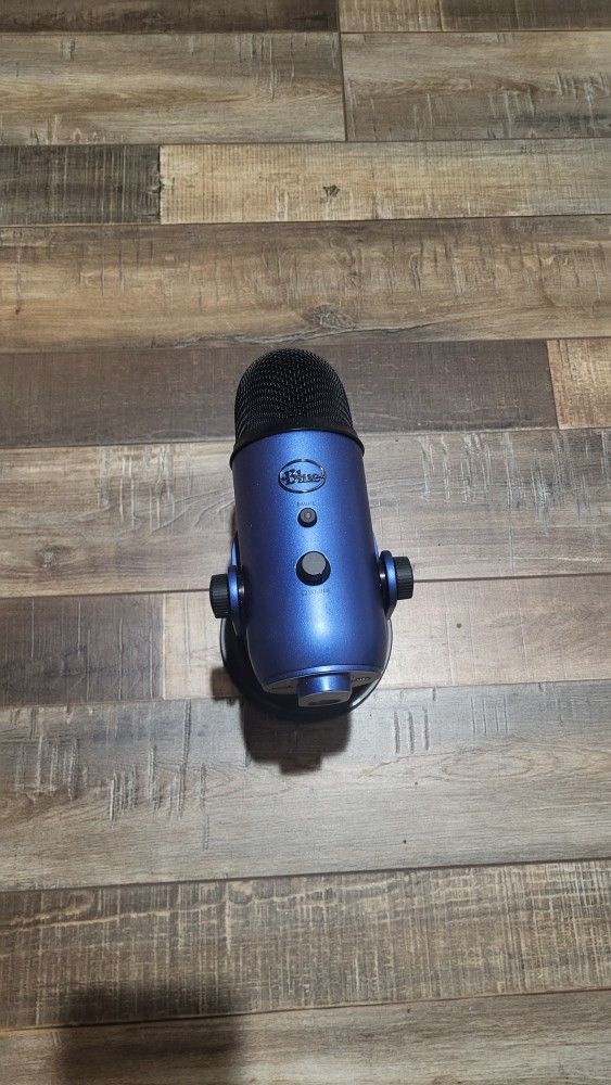 Blue Yeti USB Microphone 