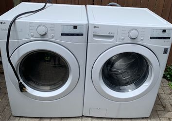 Stackable washer and electric dryer