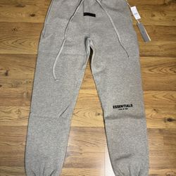 Essentials Fear Of God “dark oatmeal” cuffed sweats size S, XL 