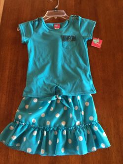 Girls top and skirt outfit size M 7/8