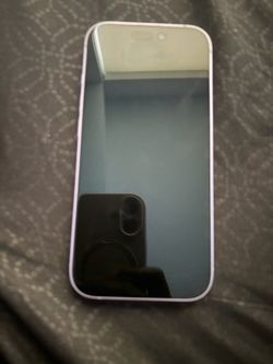 iPhone 17 (Purple)