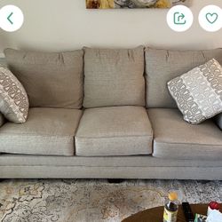 (Like New) Beautiful Light Gray Couch And Pillow Set (price When First Purchased:450$)