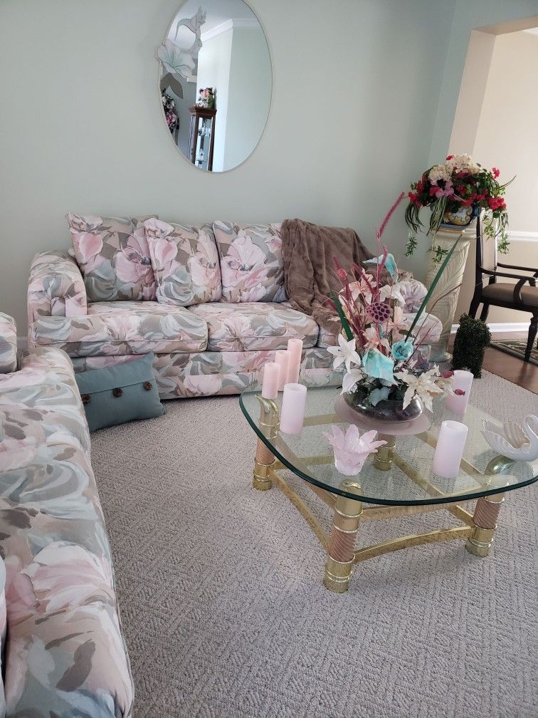 5 Peice Living Room Set