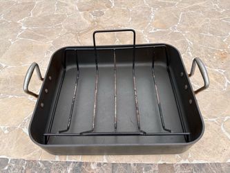 Kirkland Signature Professional Roasting Pan with Rack (16" x 13")