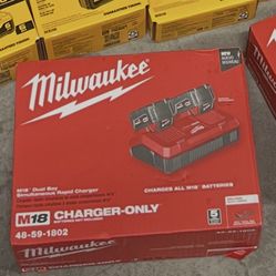 Milwuakee Dual Battery Charger