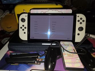 Nintendo Switch OLED (64GB) – Excellent Condition w/ Accessories