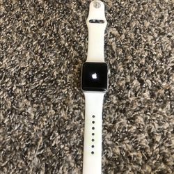 Apple Watch Series 3 38mm With Charger 