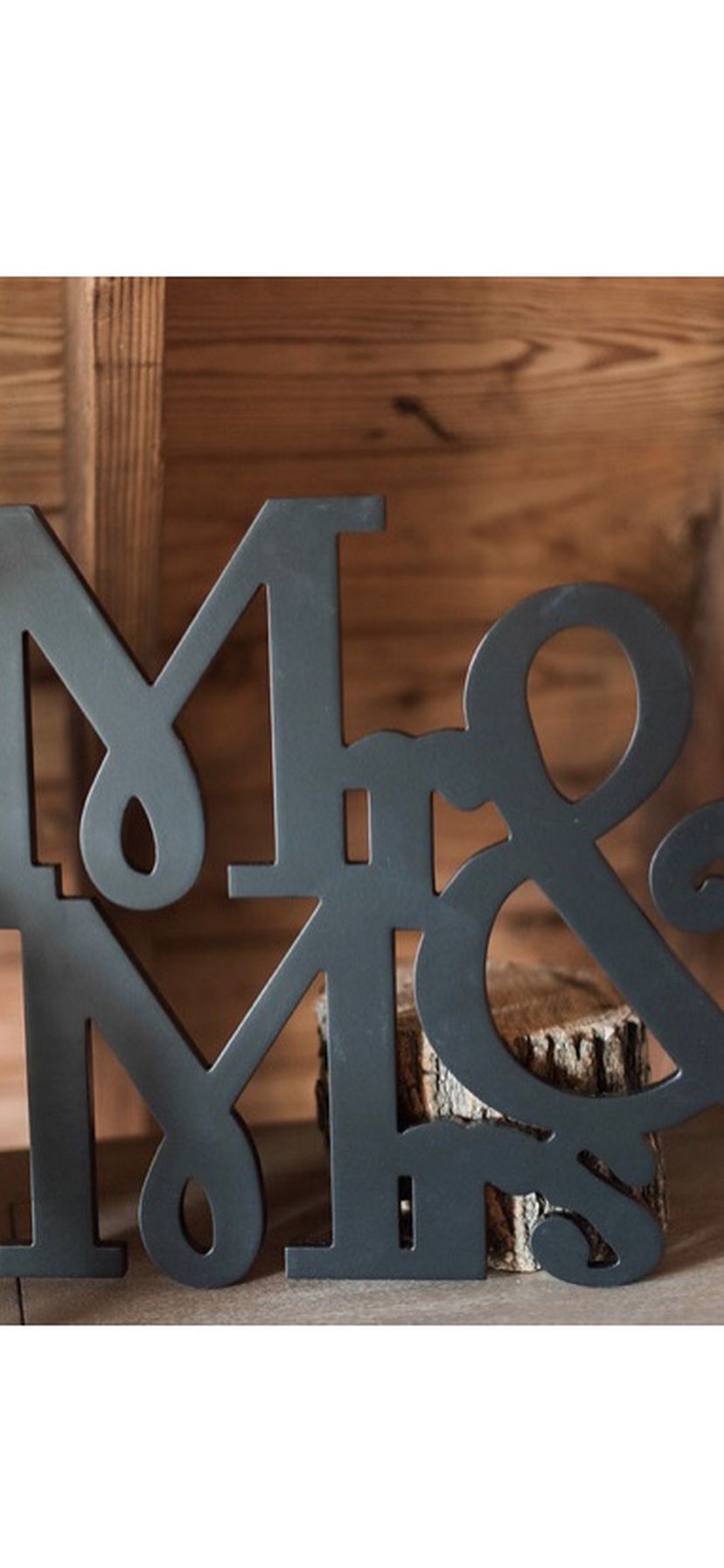 Mr & Mrs Decorative Sign