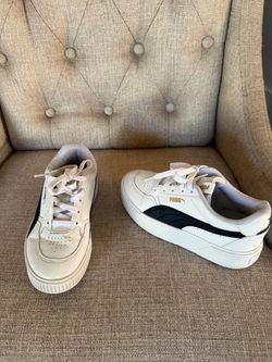 Puma leather sneakers for girls. Size 2C
