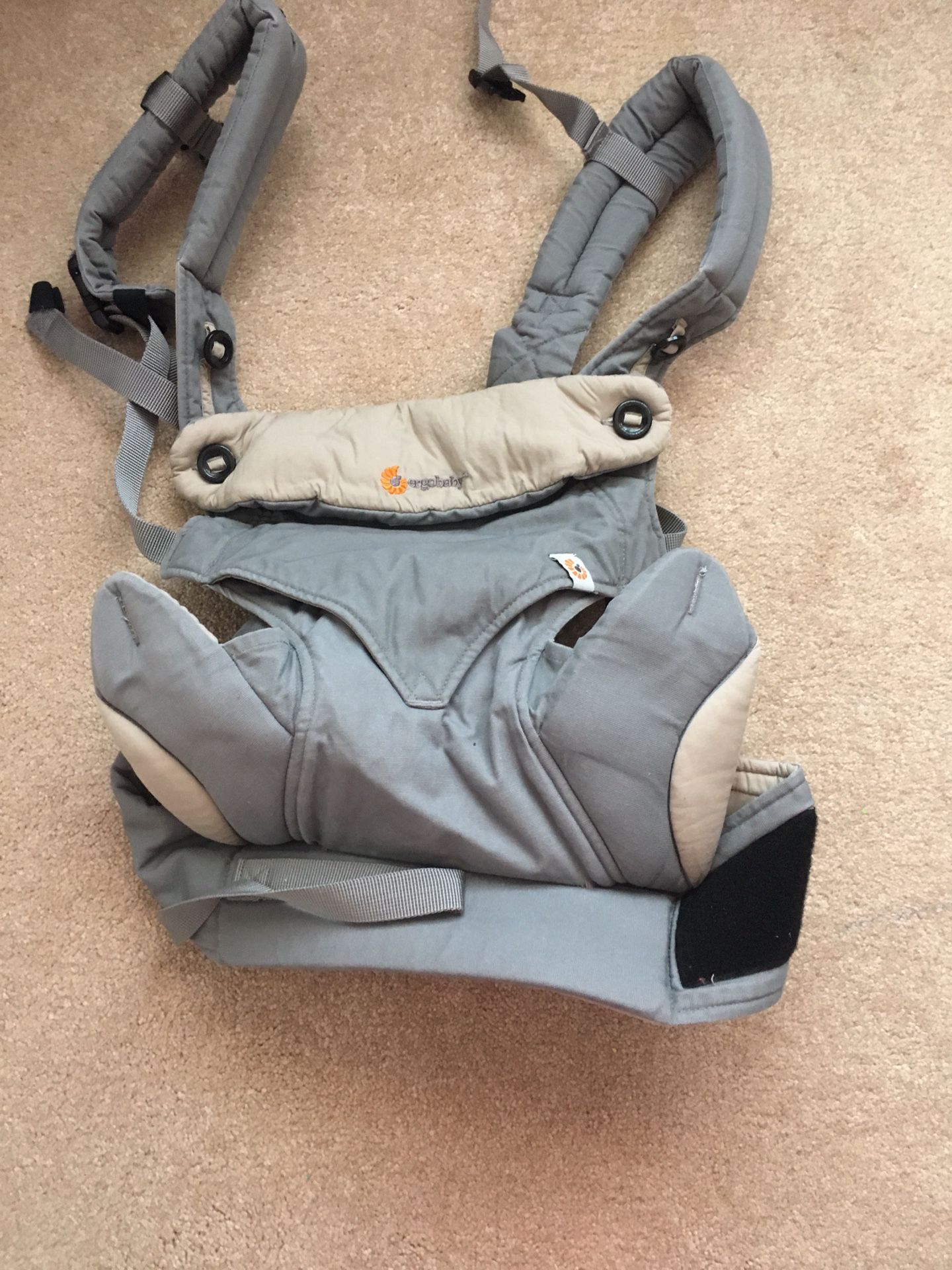 Ergobaby Carrier, 360 All Carry Positions Baby Carrier with Cool Air Mesh, Carbon Grey