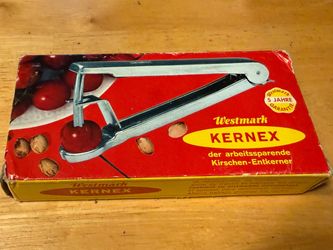 Westmark Kernex Cherry Pitter in Box