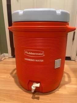 10 Gallon Rubbermaid Orange Water Cooler 21”x18”