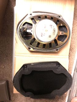 Ford Expedition Door Speakers