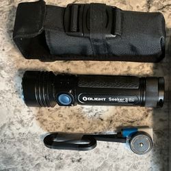 New OLight Seeker 3 Pro With Pocket Clip