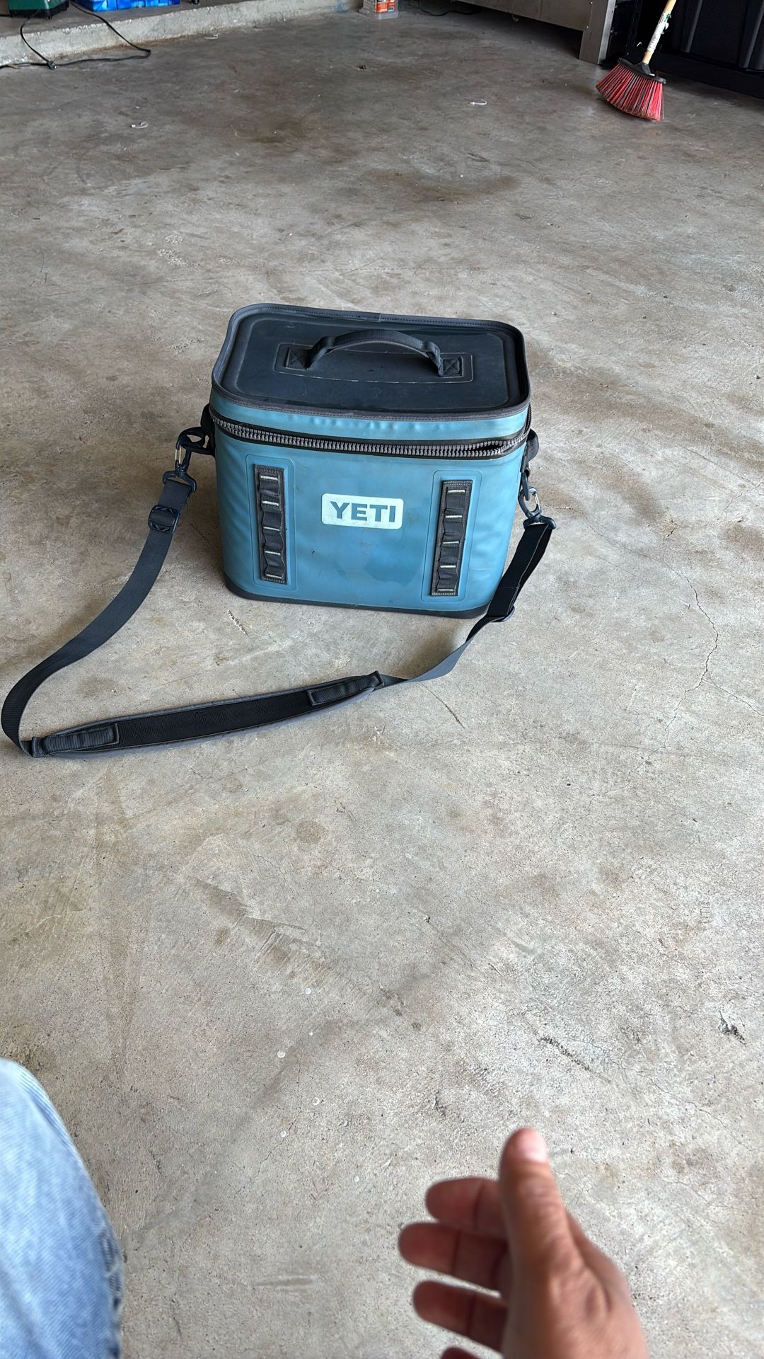 Lunch Box Yeti