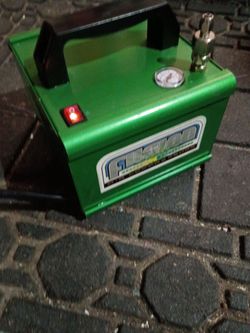 Fusion Professional Mini Air Compressor (AC66A )