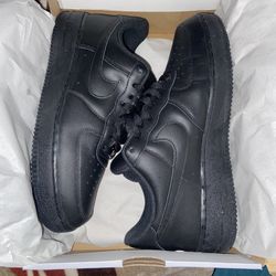 Air Force 1s Black Low 10.5