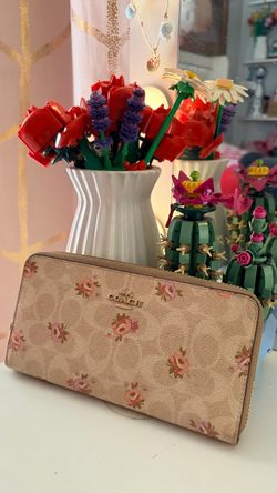 Coach Accordion Zip Wallet Floral Print