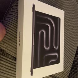 New 2025 Apple MacBook Pro M5