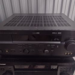 Yamaha Rx-v557 Home Theater Receiver 