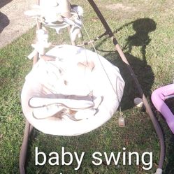 Baby Swing Music Electric