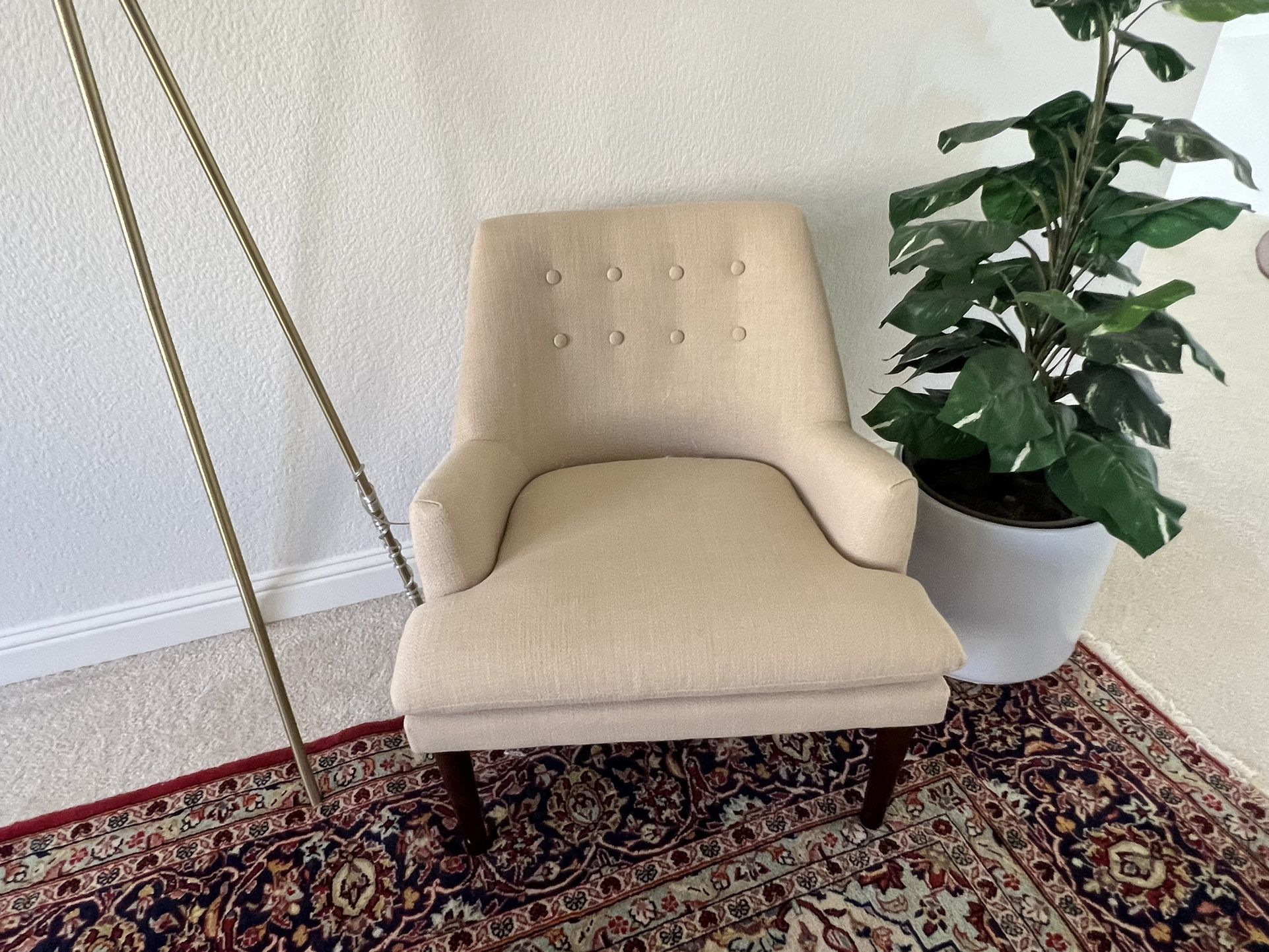 Arm Chair-cream Color. Brand New Condition