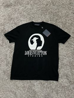 Lv shirt size L