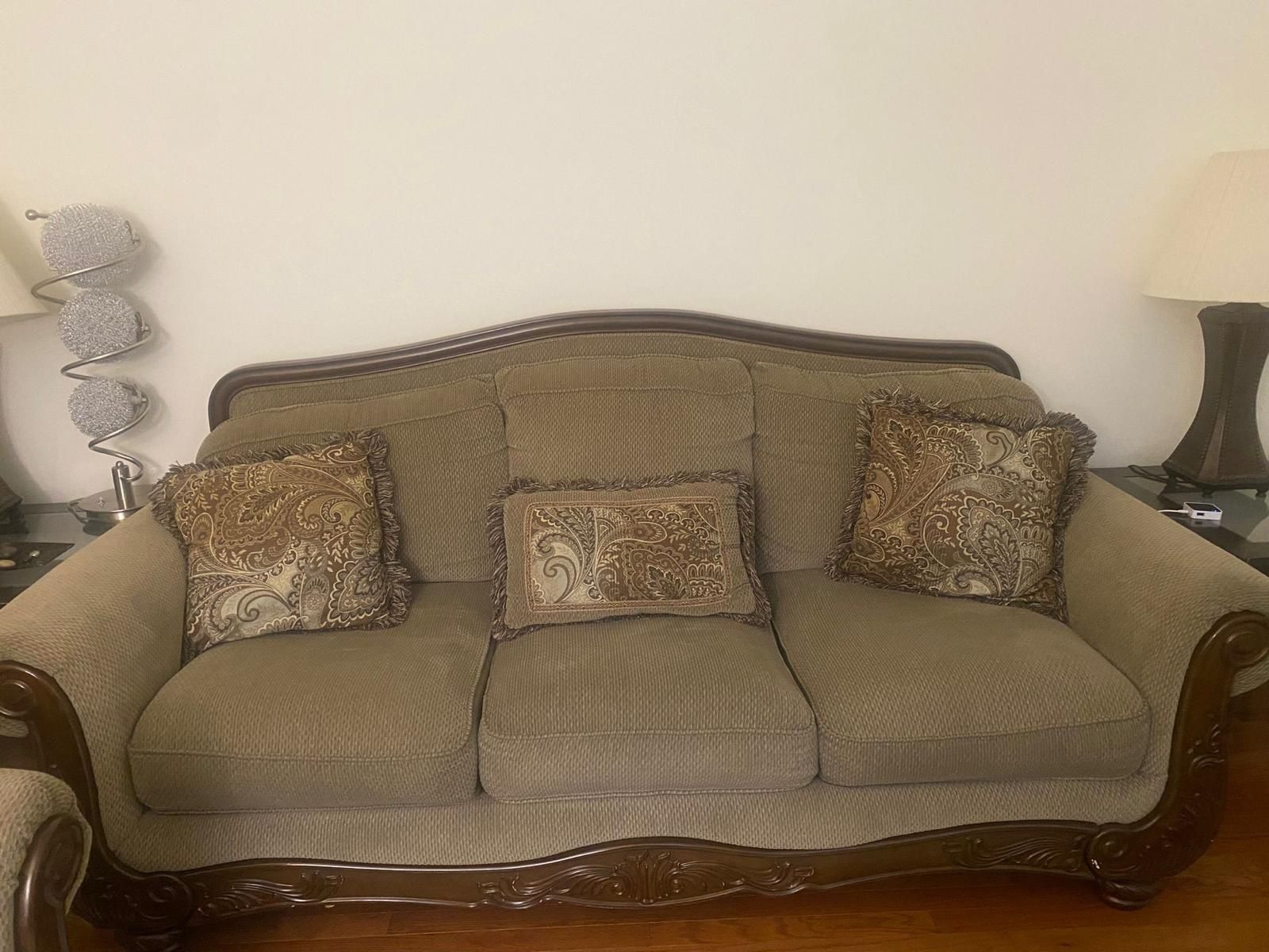 Sofa x2