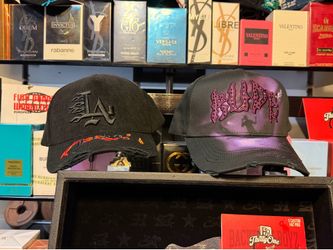 Caps